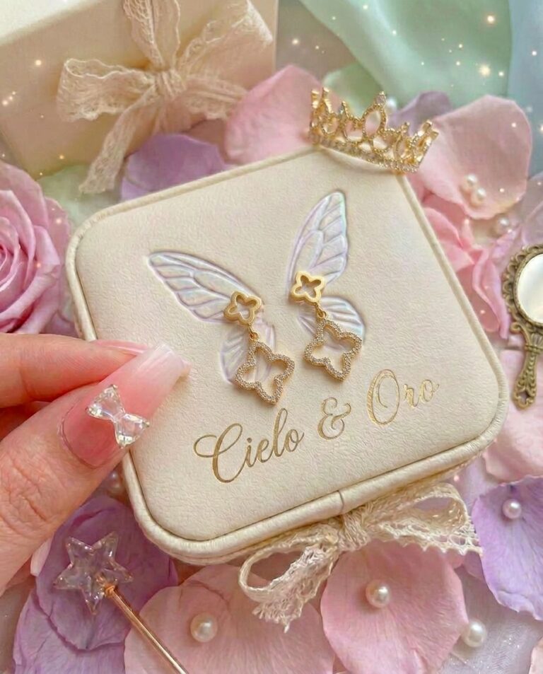 Aretes de trevol enchapado oro real 18k