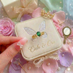 Anillo con Piedra Natural Verde en Forma de Diamante