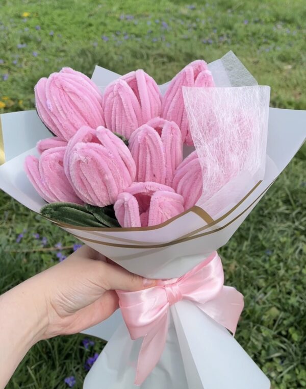 Tulipanes Rosas simbolizan afecto sincero, cariño tierno y deseo de felicidad hacia alguien especial 💗