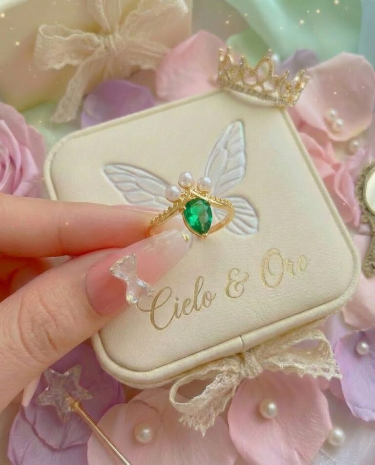 Joya de Piedra Natural Verde en Forma de Diamante