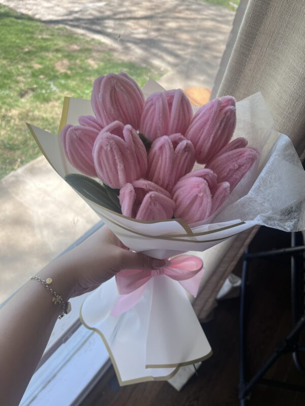 Tulipanes Rosas simbolizan afecto sincero, cariño tierno y deseo de felicidad hacia alguien especial 💗