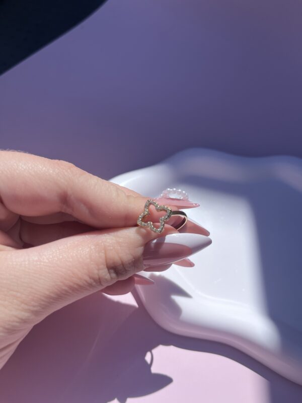 Anillo de trevol enchapado oro real 18k