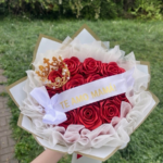 Ramo de rosas eternas rojas para madres