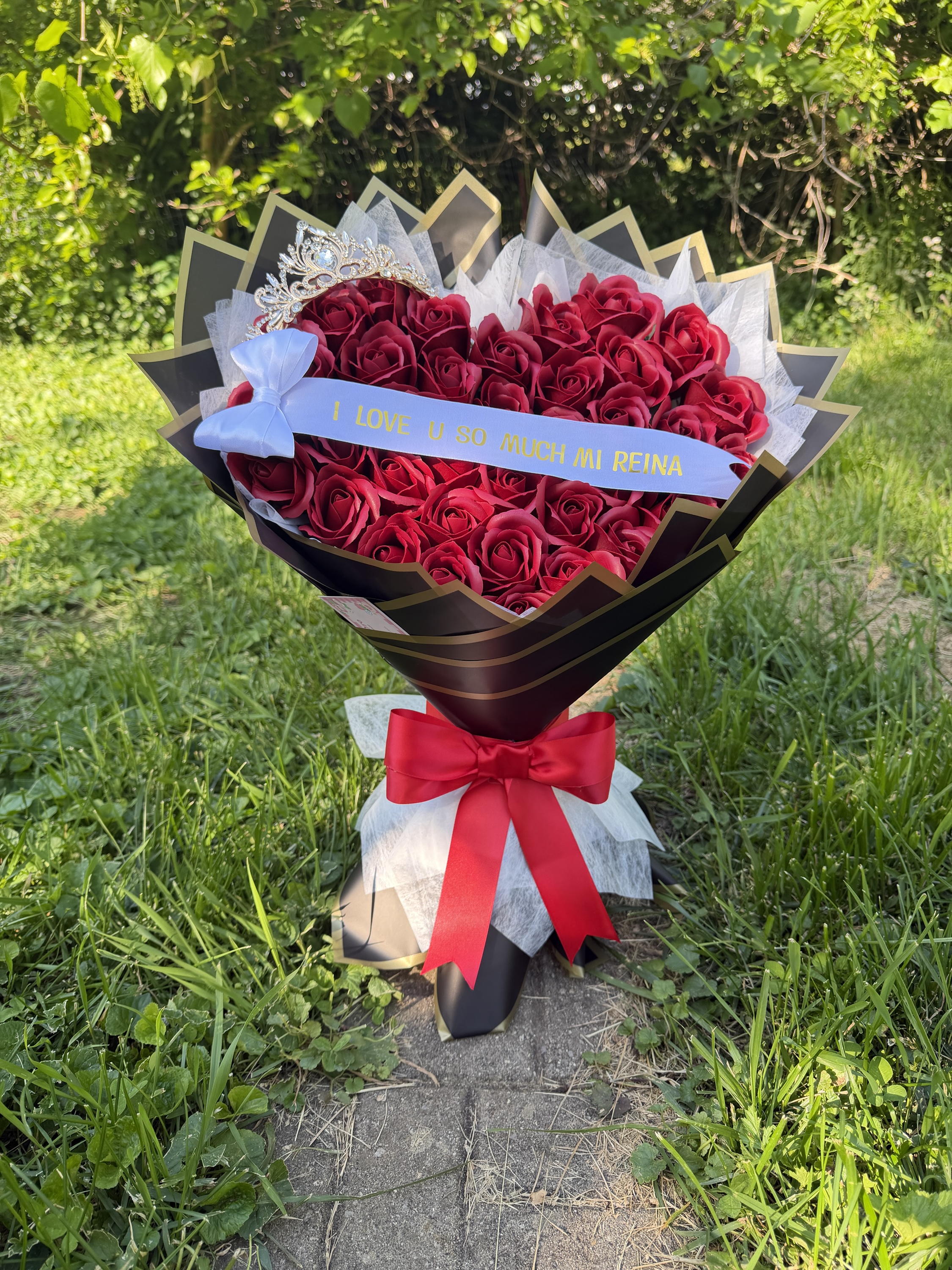 Ramo de 35+ rosas de Jabon rojas