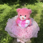 Ramo de 35 + rosas de fomi con peluche rosa