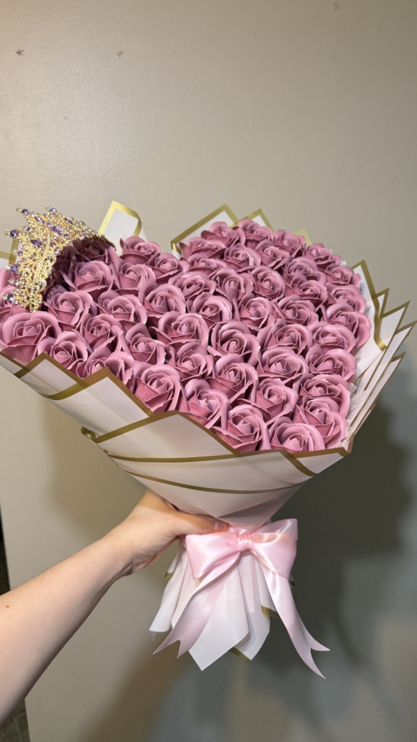 Ramo de 50 rosas de jabon rosa palo